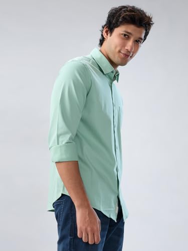 Men Spykar Green Solid Regular Fit Shirt