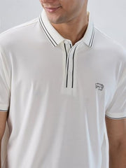 Spykar Men White Solid Regular Fit T-Shirt