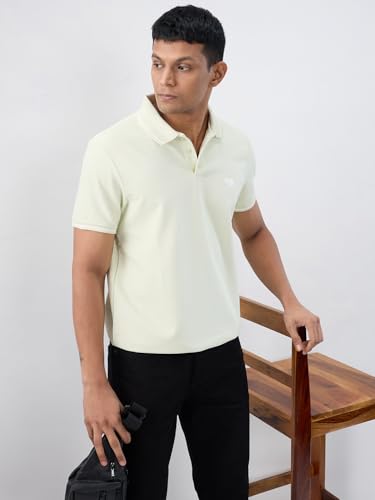 Men Spykar Green Solid Regular Fit T-Shirt