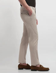 Arrow Sport men's Bronson slim fit art on chinos casual trousers, showing the slim fit and stylish design in a natural pose.