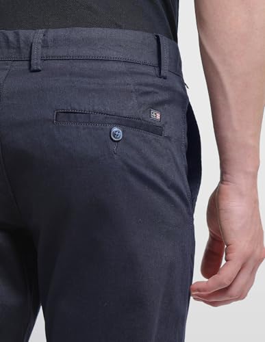 Arrow Sport men's solid Bronson slim fit trousers, casual men's lower wear, in dark fabric with a tailored fit