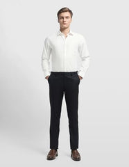 Arrow Men's Dobby Originals formal shirt, light blue with subtle pattern, long sleeves, classic collar, and button front.