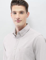 U.S.Polo Association men's Casa De Campo casual regular fit shirt, front view showing collar and chest pocket in soft cotton fabric.