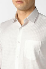 Men White Textured Full Sleeves Formal Shirt