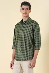 Men Green Slim Fit Check Full Sleeves Casual Shirt