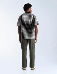 Flying Machine Army Green Solid Twill Relaxed Fit Men's Cargos