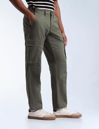 Flying Machine Army Green Solid Twill Relaxed Fit Men's Cargos