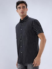 Parx Men Slim Fit Stripe Pattern Cotton Blend Semicutaway Collar Half Sleeve Casual Shirt Black