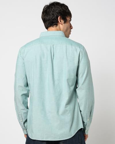 Men's Checks Button-Down Collar Shirt