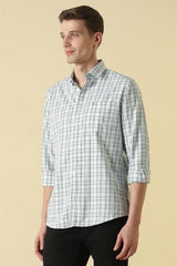 Men White Classic Fit Check Full Sleeves Casual Shirt