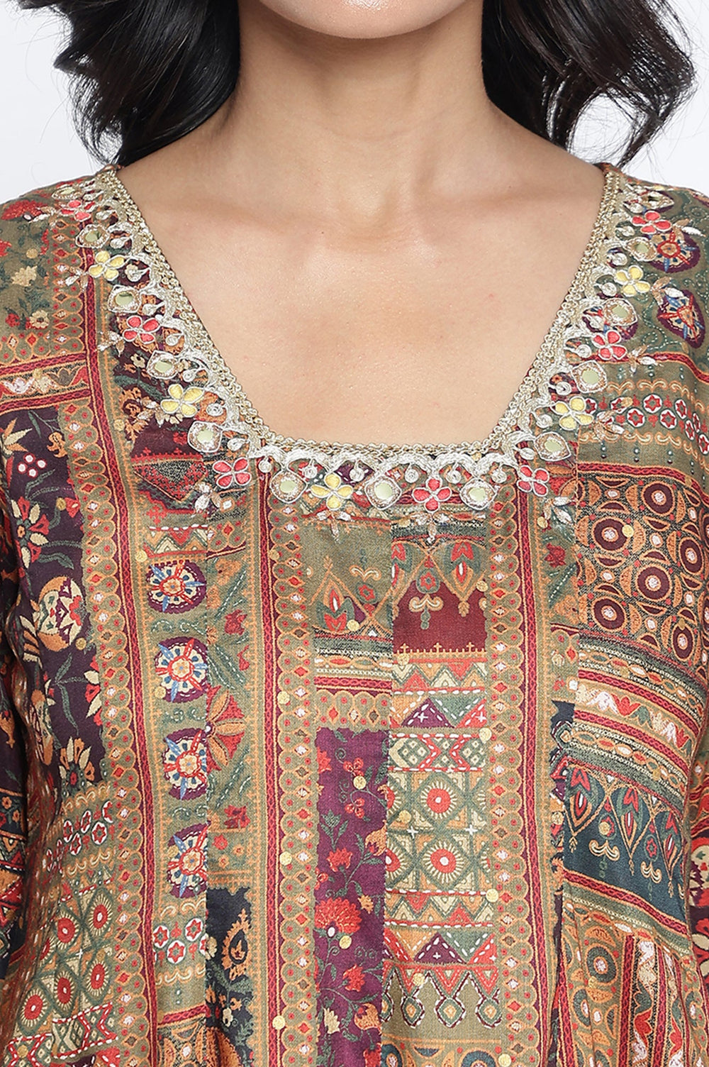 Aurelia ladies Western kurti in vibrant fabric, showing a stylish 1-piece design with intricate detailing and modern Western style.