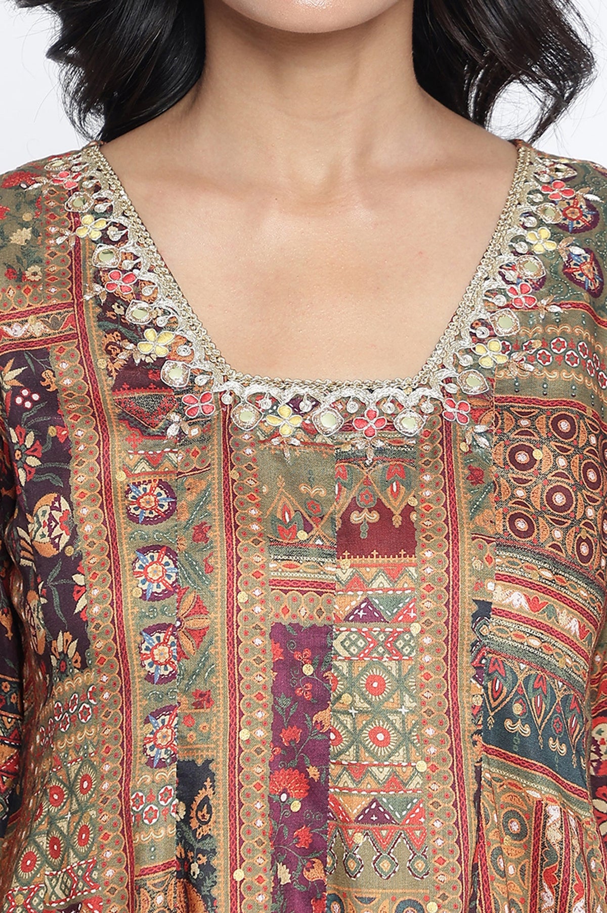 Aurelia ladies Western kurti in vibrant fabric, showing a stylish 1-piece design with intricate detailing and modern Western style.