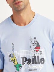 Light-blue men's crew neck T-shirt with graphic print from Levis, featuring a casual fit and detailed design.