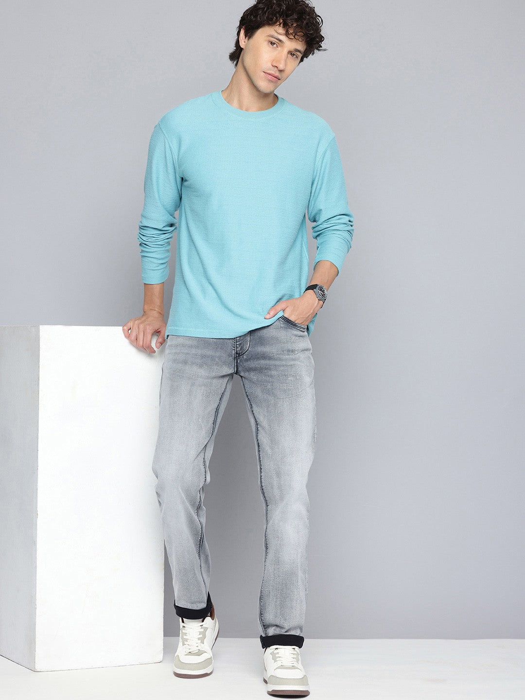 Levis Mens Jeans A8357-0012