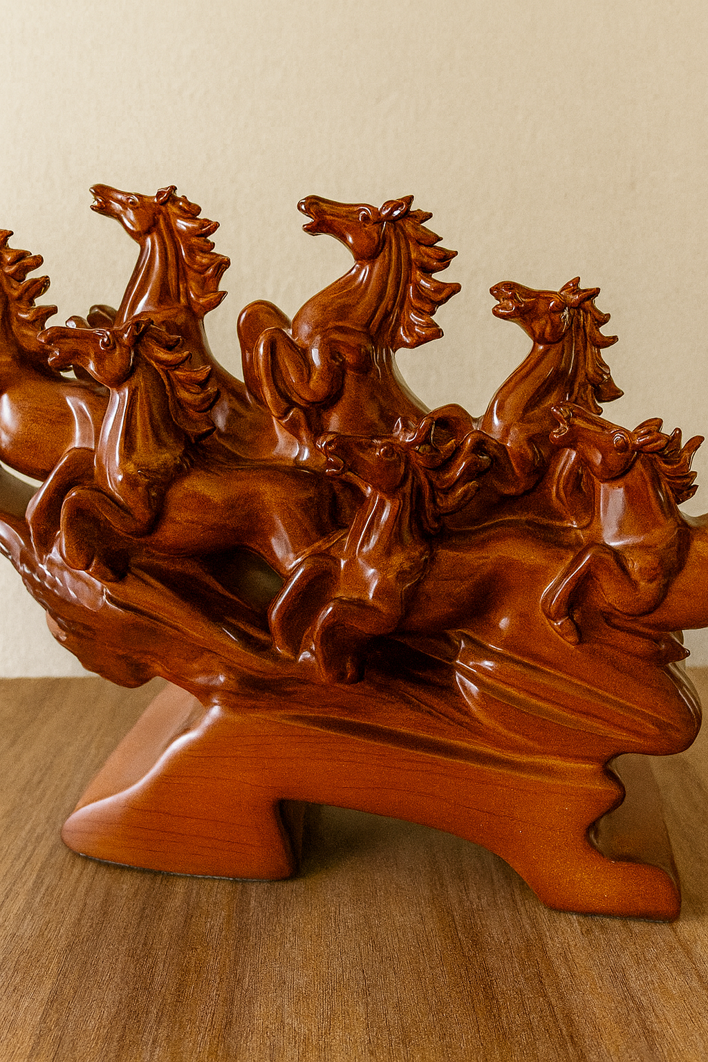 JMD HOUSEHOLD FIGURE HORSE 2526-76