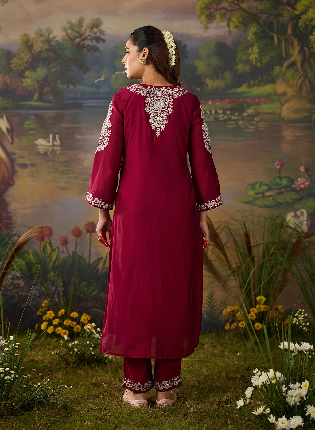 Husna Silk Embroidered Ladies Straight Suit Set With Dupatta