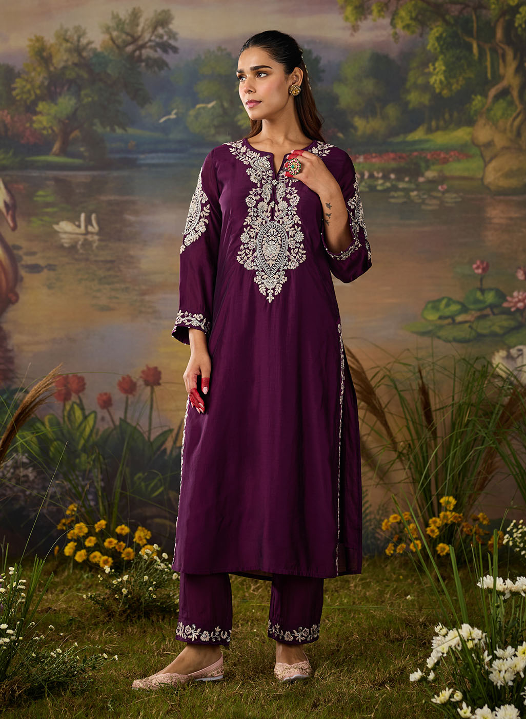 Husna Silk Embroidered Ladies Straight Suit Set With Dupatta