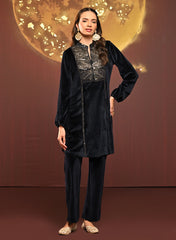 Azra Navy Blue Embroidered Velvet Kurti For Women