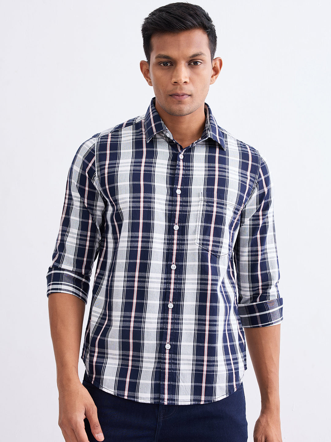 Spykar Navy Blue Slim Fit Casual Shirts For Men