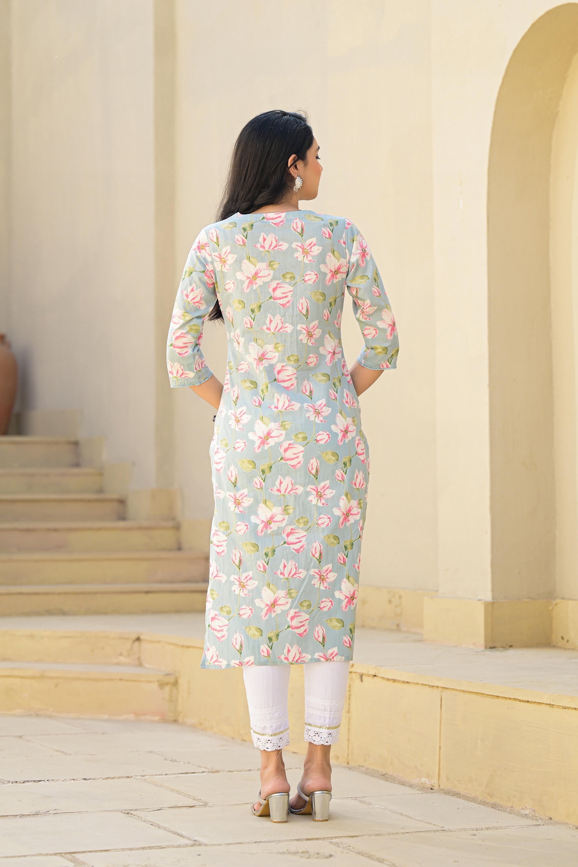 Green Floral Printed Cotton Kurta With Thread Work & Buttons