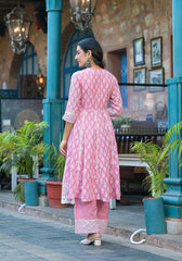 Powder Rose Lace-Trim Printed Kurta Set With  Dupatta