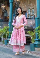 Powder Rose Lace-Trim Printed Kurta Set With  Dupatta