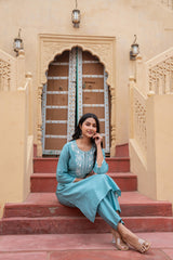 Turquoise Solid Viscose Kurta & Pant Set With Thread Work & Lace