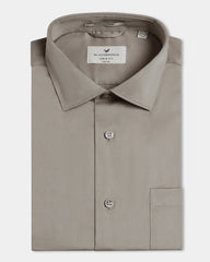 Blackberry Stone Non-Iron Solid Men's Formal Shirt Sylvia, front view showing classic collar and smooth fabric.